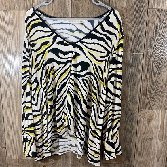 Zara Basic Zebra Print top - Picture 1 of 5
